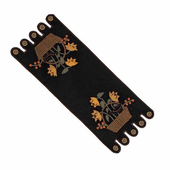 Primitive Crow in a Basket Applique Table Runner 14"x36"