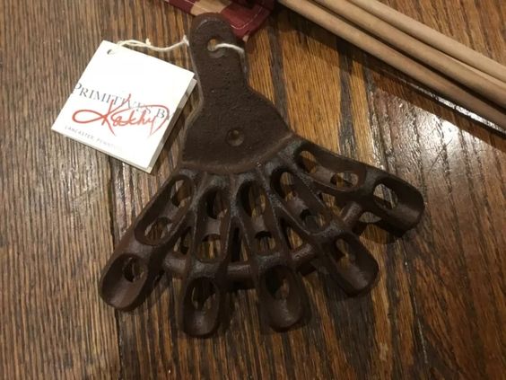 Americana Primitive Flag Wall Mount with 5 Tea Stained Flags