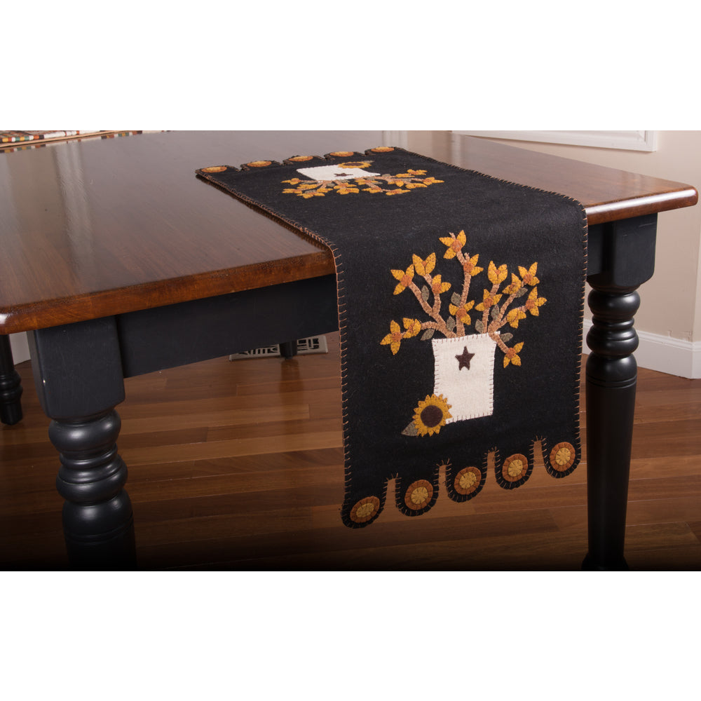 Bittersweet and Crock Primitive Appliqued Wool Felt Table Runner Black 14"x36"
