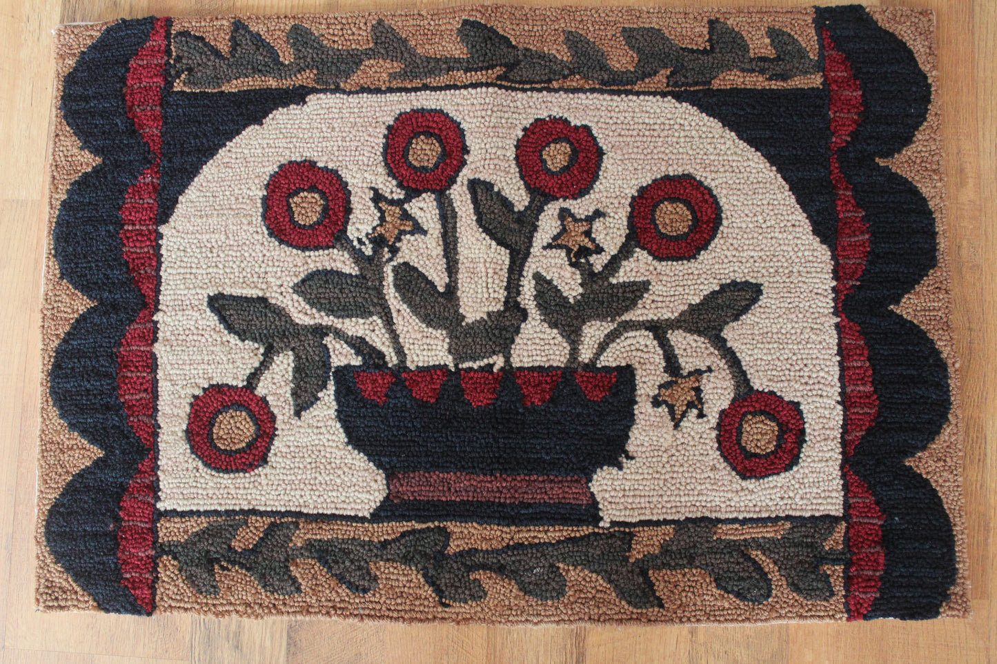 Primitive Folk Art Flower Basket Hooked Rug 2'x3'