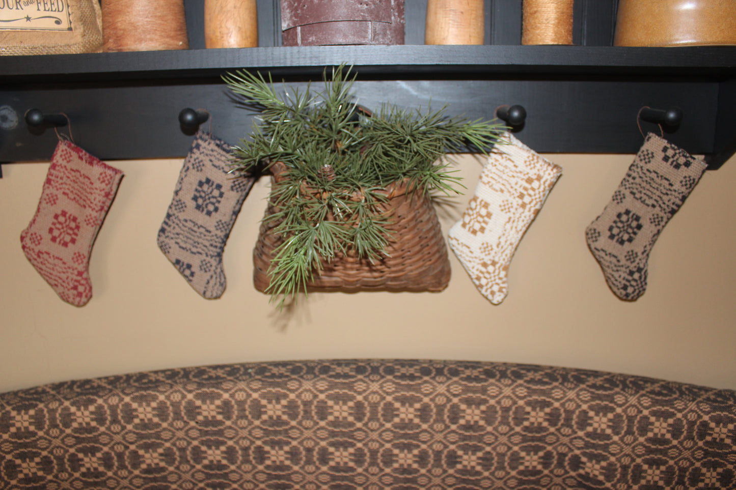 Primitive Coverlet Christmas Stocking Ornaments Set of 4 Tan Gettysburg