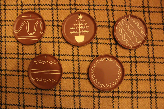Primitive Faux Redware Plate Ornaments 3 1/4" Set of 5 (Group # 1)