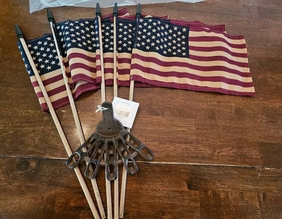 Americana Primitive Flag Wall Mount with 5 Tea Stained Flags