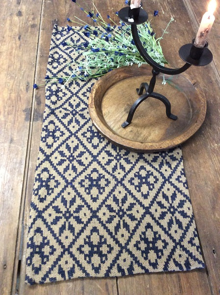 Primitive Snowflake Country Meadow Coverlet Short Table Runner Navy Blue/Tan 14" x 32"