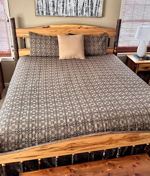 Primitive Colonial Saratoga Coverlet Bed Cover King Size Black/Tan