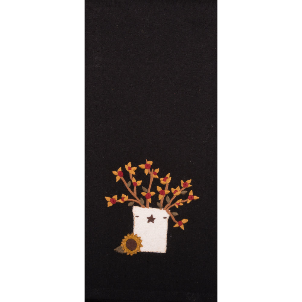 Bittersweet and Crock Applique Towel, Black 18"x 28"